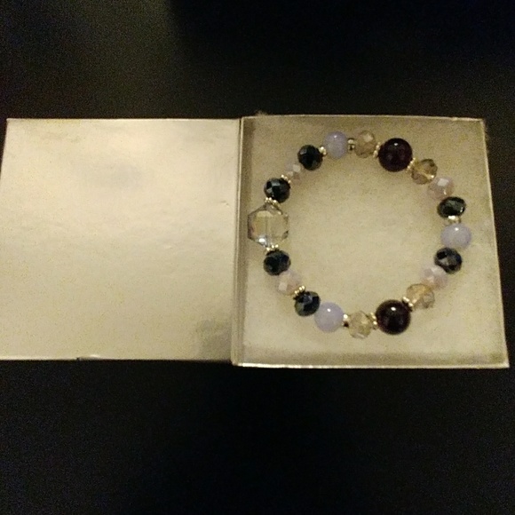 Evening Crystal Metallic Bracelet - Picture 6 of 8